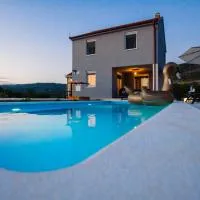 Family dream house, hotell i Ružić