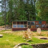Pequot Lakes Cabin with Dock Nestled on Loon Lake!, hotel in Pequot Lakes