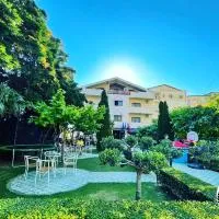 Hotel Ambasador Garden，列澤的飯店