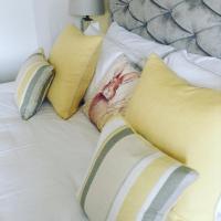 Cwmllechwedd Fawr CYF, hotel in Llanbister