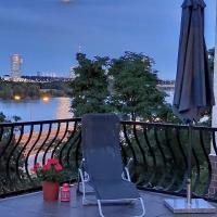 Danube view house with garden/ pool