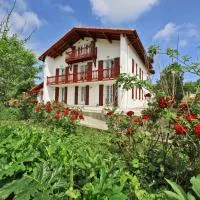 Hotel Agian - Maison Bonnet, hotel a Itxassou