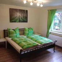 Ferienwohnung mit eigener Terrasse zwischen Taubertal, Odenwald und Bauland, hotel v destinácii Berolzheim