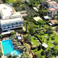Hotel Alpha, ξενοδοχείο σε Sant'Agnello