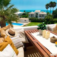 Beach villa with ocean view and rooftop cinema, Hotel in Guia