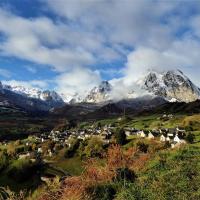 Grand gite à la montagne Lescun 64, Vallée d'Aspe ,loué du samedi au samedi