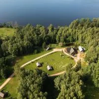 Akmens sala, hotel sa Vecpiebalga