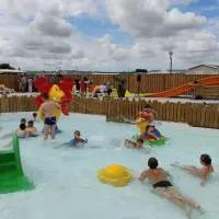 Camping et Gîte La Garenne de moncourt baie somme, hotel en Rue