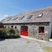 Wellstone Cottages - Honey Coach House with Private Hot Tub, hotel di Pembrokeshire