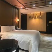 Holly Wood Motel, hotel a Pitou