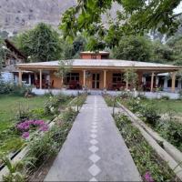 Foreigner Tourist Inn, hotell i nærheten av Chitral lufthavn - CJL i Tīsh