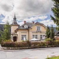 Guest House Veronika, hotel di Kočevje
