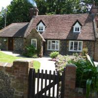 Hedgehog Cottage, hotel in Kent