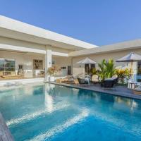 Costa Azzurra Villas by BaliSuperHost, hotel a Jimbaran, Balangan Beach
