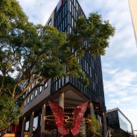 Radisson RED Hotel Johannesburg Rosebank, hotel em Rosebank, Joanesburgo