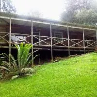 Old Pine Cabin Karkloof, hotel v destinácii Yarrow