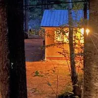 Riverfront Rustic Cottage, hotel a Durham Bridge