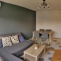 Modern and Cozy Apartment, hotelli Piteştissä