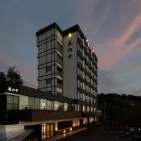 Tomonoya Hotel & Ryokan Daecheon, отель в городе Порён