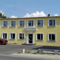 Villa Malva, hotelli kohteessa Łomianki