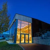 Ökohotel aus Holz Alea Eco, hotel v destinácii Pfaffenhofen an der Ilm