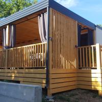 Nikodom Mobile Home, Hotel in Selce