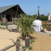 Green Rabbit Glamping, hotel in Diss