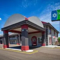 SureStay Hotel By Best Western Olathe, hotel di Olathe