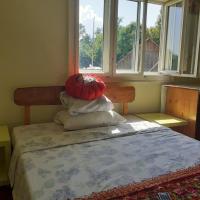 Room in Guest room - Sejour in green garden with lake view for 2 People