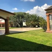 Hotel la finca – hotel w mieście Ezequiel Montes