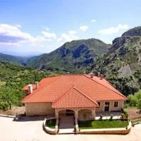 Nerida Boutique Hotel, hotel di Dhimitsana