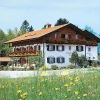 Landhaus Brigitte, viešbutis mieste Baierzoijenas