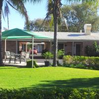 Charleville Waltzing Matilda Motor Inn, hotel dekat Bandara Charleville - CTL, Charleville