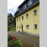 Sonnenblick Rittersgrün II، فندق في بريتينبرون