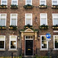 Houndgate Townhouse: Darlington şehrinde bir otel