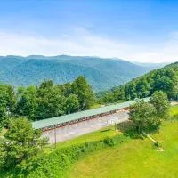 Green River Lodge โรงแรมในSaluda