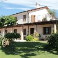 Morrovalle में, होटल Agriturismo Ponterosa