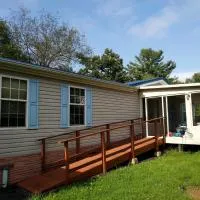 Thomas Holiday Home, hotell i Clearfield