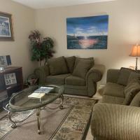 Cozy comfortable & convenient, hotel near Pensacola Regional Airport - PNS, Pensacola