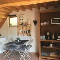 location de chambre en petit duplex proche de la baie de Somme, hotel in Bellancourt