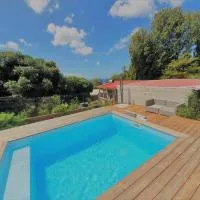 Kozycoco - Suite Coco - votre séjour tropical au calme, hotell i Cluny