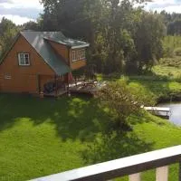 Aratsaare Holiday home, hotelli Kõpussa