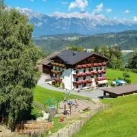 Appartment Sattlerhof, hotel in Mutters