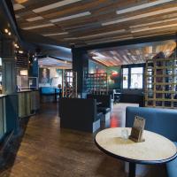 The Royal Hotel and Bar, hotel in Lancaster