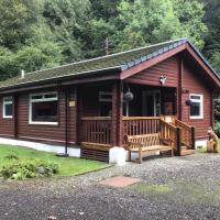 Fox Lodge Traditional Log Cabin