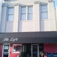 The Loft on the Square، فندق في Magnolia