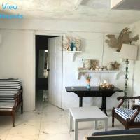 Bay View Apartment 1 - Canouan Island, hotel in Canouan
