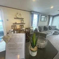 Luxury Static Home 2 Bed Sleeps 6, hotel Great Yarmouthban