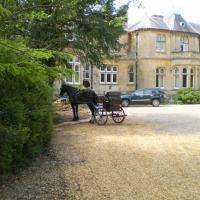 Fieldways, hotel in Trowbridge