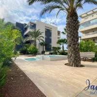 Green Hills Getaway Apart with Pools & Spa EB7, hotel di Los Dolses